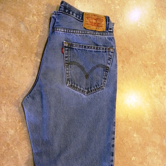 Levi's Other - Men's Levi's 550 Relaxed Fit, 32" x 34"